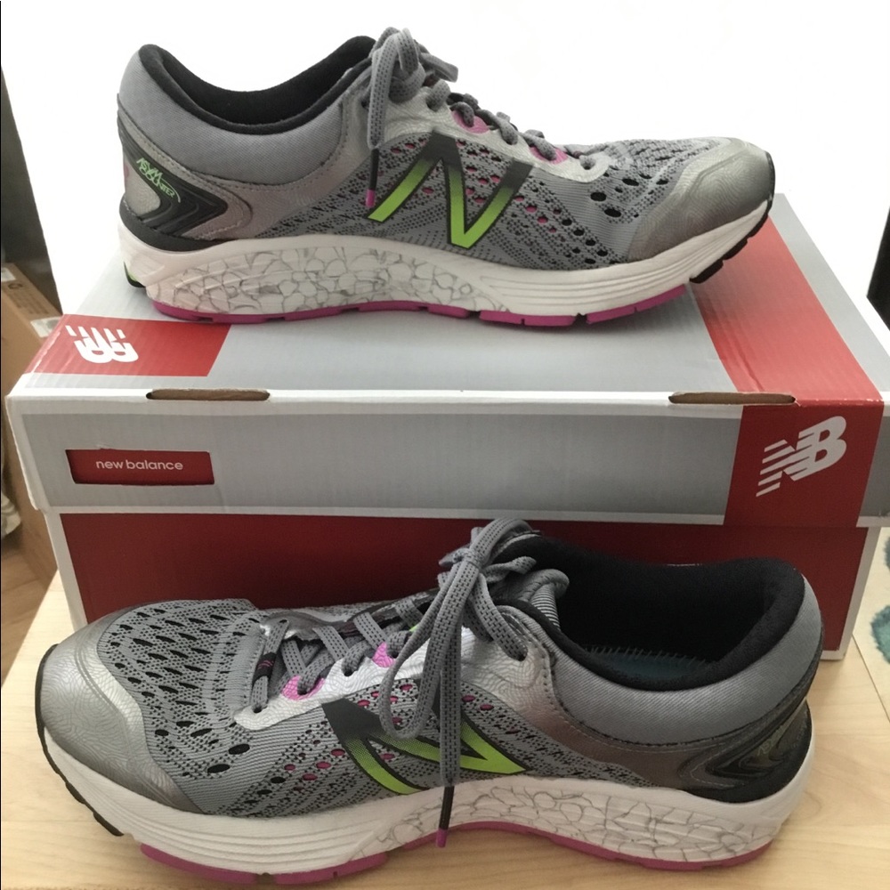 New Balance 1260v7 Like New!